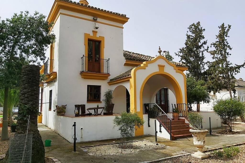 Cortijo San Jose Villa Seville Exterior photo